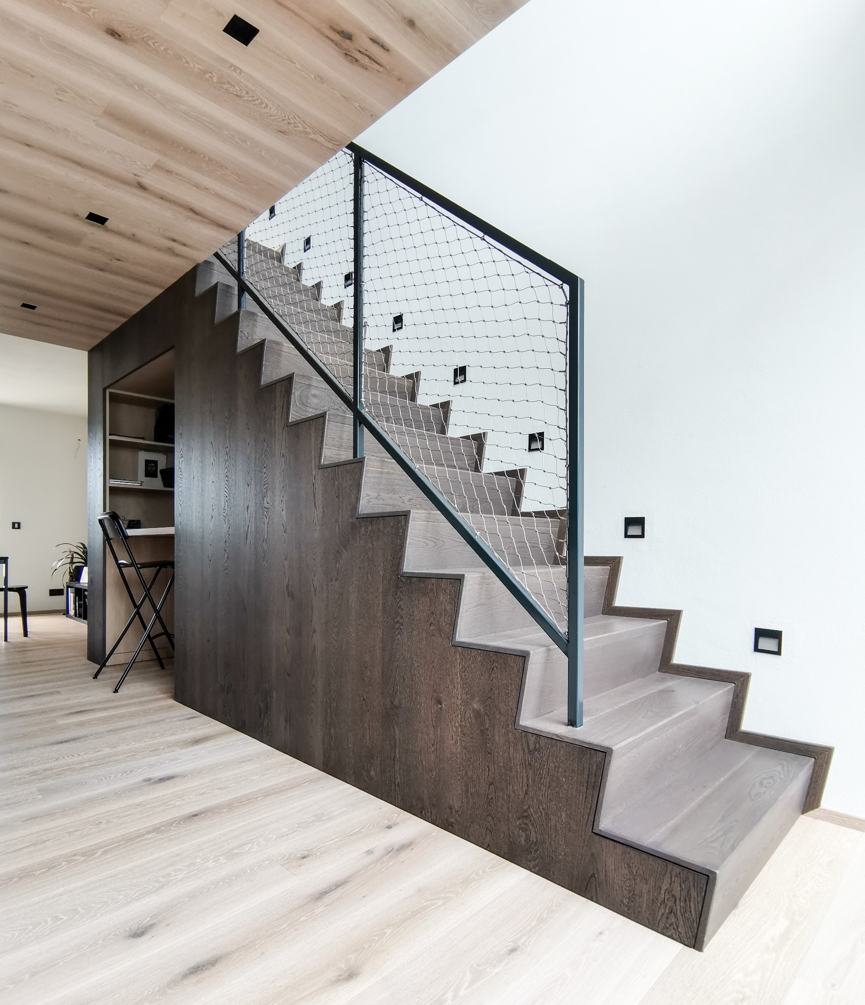 I schody často tvoří základ interieru domu